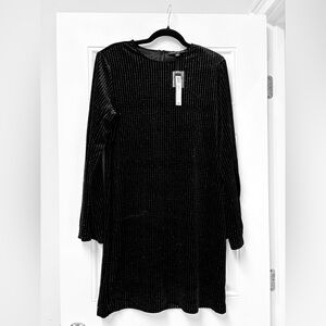 Catherine Malandrino. Black velvet dress with silver in fabric. Stunning size L.